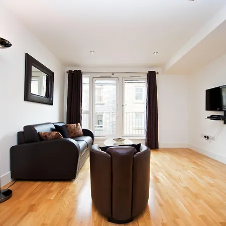Staycity West End شقة فندقية
