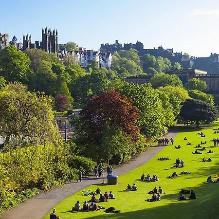 No32 3*