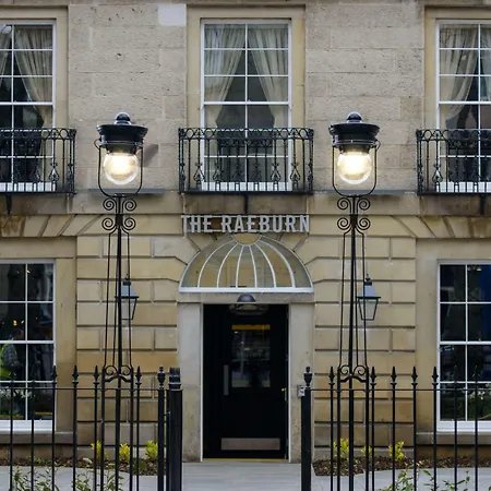 The Raeburn 4*