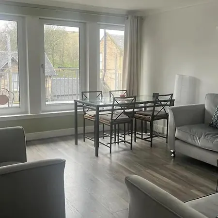 2 Bedroom - Stunning Views Balcony Parking Lejlighed *