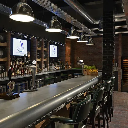 Village 4* Edinburgh