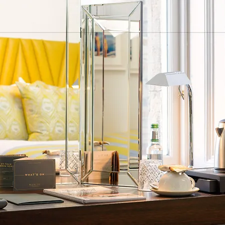 Black Ivy 4* Edinburgh