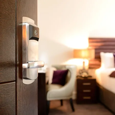 Black Ivy Hotel Edinburgh