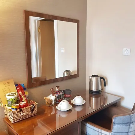 28 York Place Отель