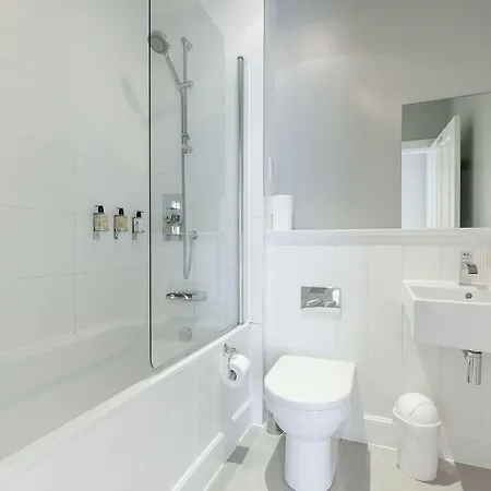 Destiny Scotland - Q-residence Эдинбург