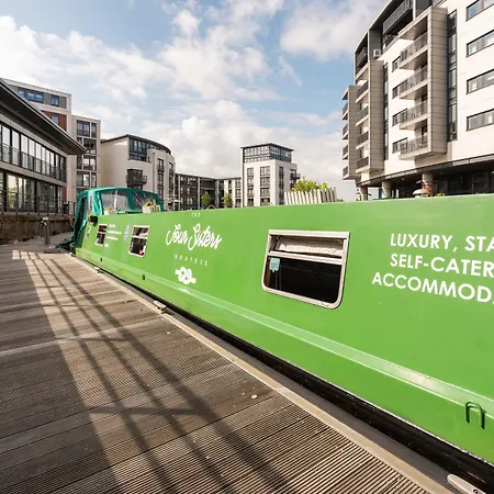 - Houseboats Edinburgh