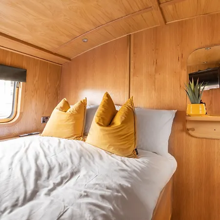 - Houseboats ספינת מלון 4*