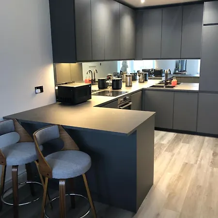 Charming West End Flat Apartmán