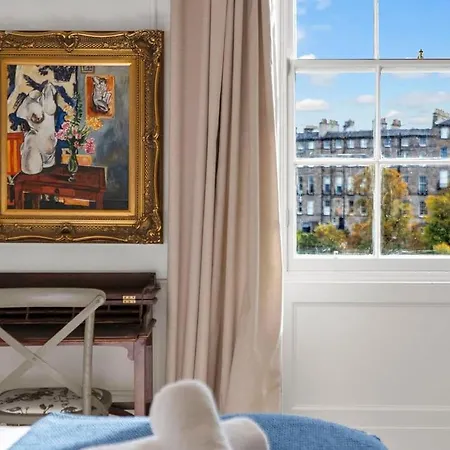 Lägenhet Guestready - Elegant Retreat