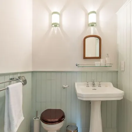 The Pavilion At Lamb's House Ferienhaus *