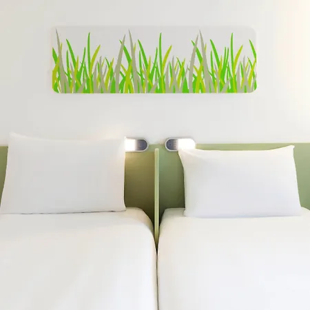 Ibis Budget Park 3*