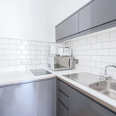 Castle Апарт-отель 4*