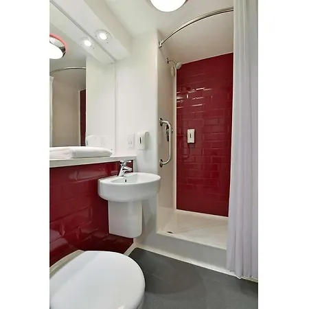 Travelodge Waterloo Place Εδιμβούργο