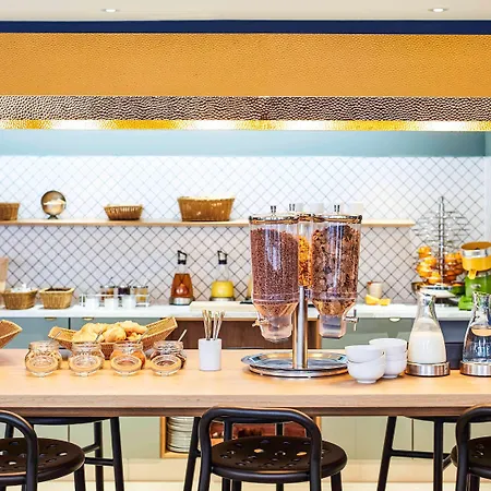 Adagio Royal Mile 4*