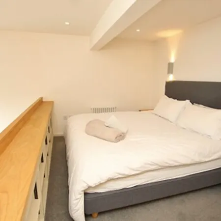 Апартаменты Destiny Scotland - Broughton St Lofts *