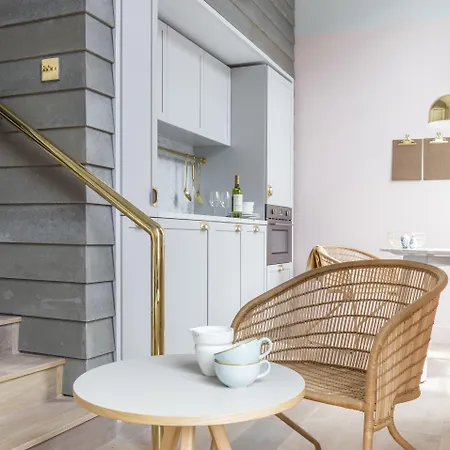 Ξενοδοχείο Eden Locke 4*