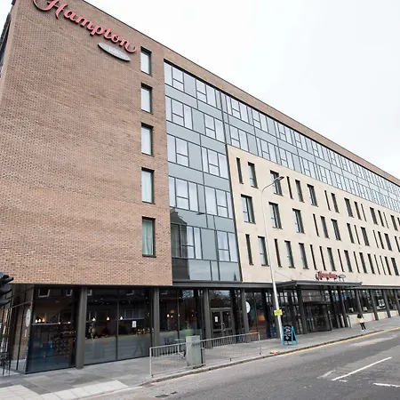 Hampton By Hilton West End Отель 3*