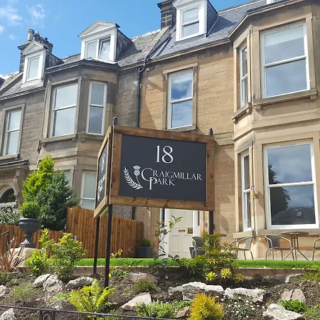 18 Craigmillar Park בית הארחה