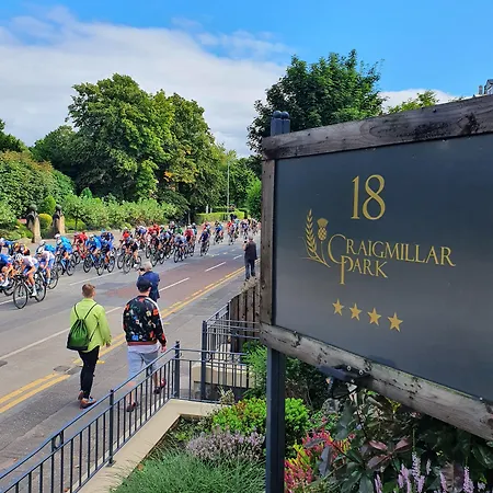 בית הארחה 18 Craigmillar Park 4*