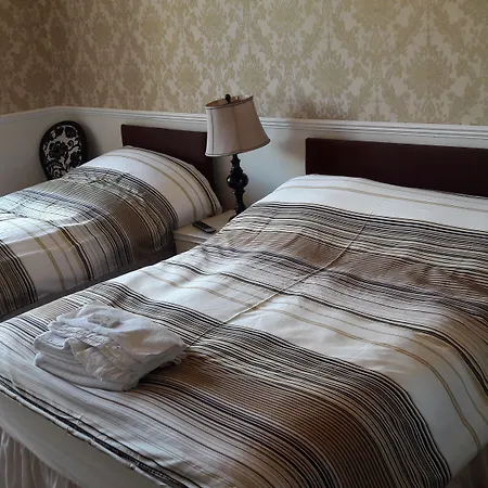 Capital House Penzion 3*