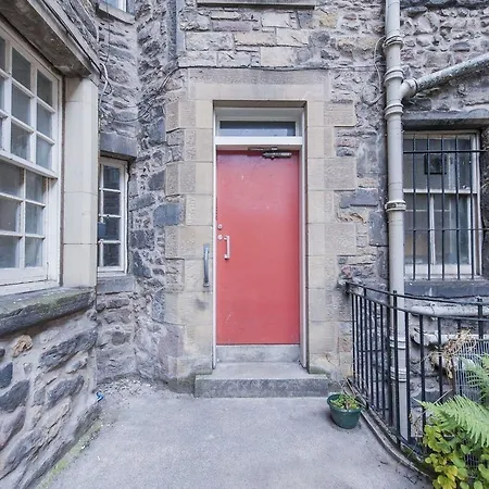 Writers View, Royal Mile Edinburgh