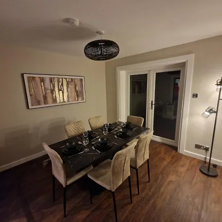 Apartment West Luxury 5 Bedroom *