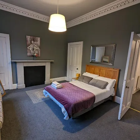 Lovely Festival Flat Apartamento Edimburgo