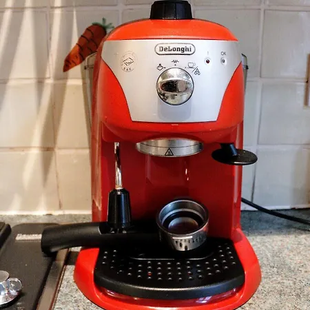 Traditional Georgian Flat In New Town アパート *