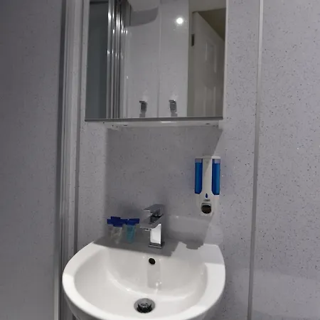 Slateford House Ground Floor Main Door 아파트