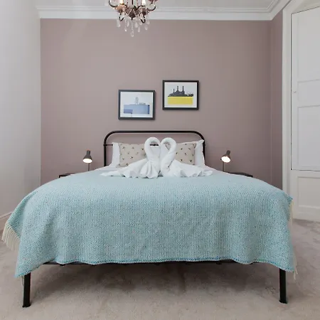 Beautifully Modernised New Town Apartament Edynburg