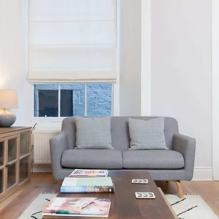 Beautifully Modernised New Town * 爱丁堡