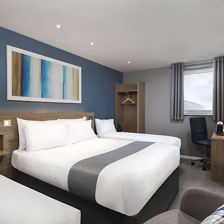 Отель Travelodge 3*