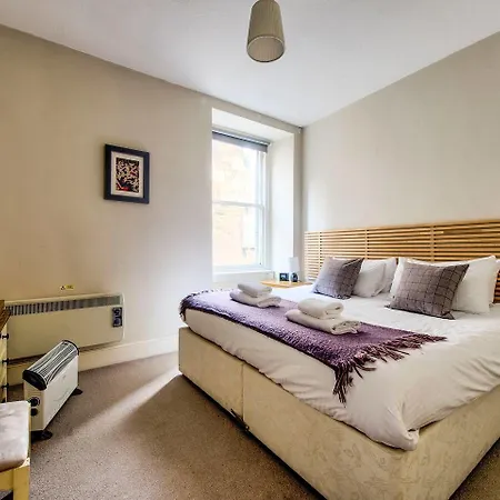 Joivy Amazing Location! Lovely Rose St In New Town Appartamento Edimburgo
