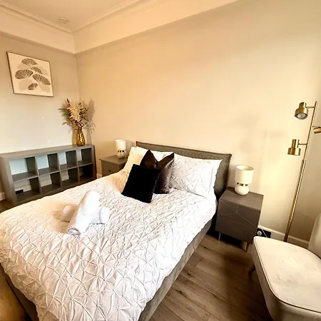 Immanuel House - Modern Luxury Victorian 1872 - Free Parking & Superfast Fibre Optic Wifi Daire Edinburgh