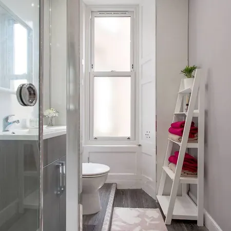 Stunning 2-bed In 公寓