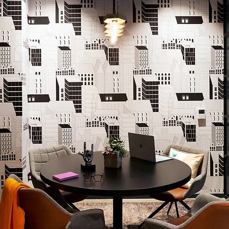 Moxy Fountainbridge 3* Edinburg