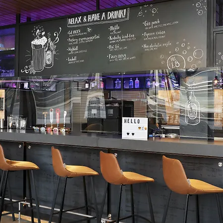 Hotell Moxy Fountainbridge 3*