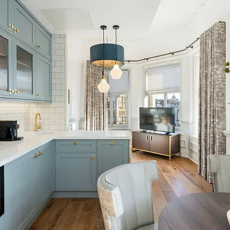 Апарт-отель Righ Residences - George Street