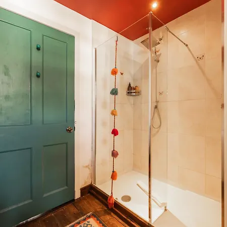 Séjour chez l'habitant 1 Bed - 10 Min Walk To Castle *