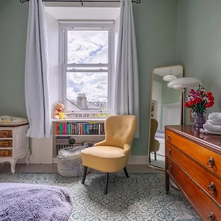 Charming Georgian - Steps To Tram & Centre Edinburgh