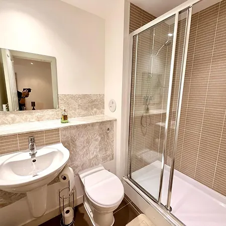 Britannia Ocean Park - Fast Wifi And Free Parking Apartment