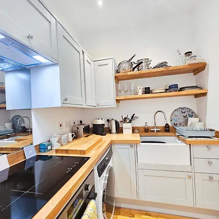 Apartament 2-bedroom Edynburg