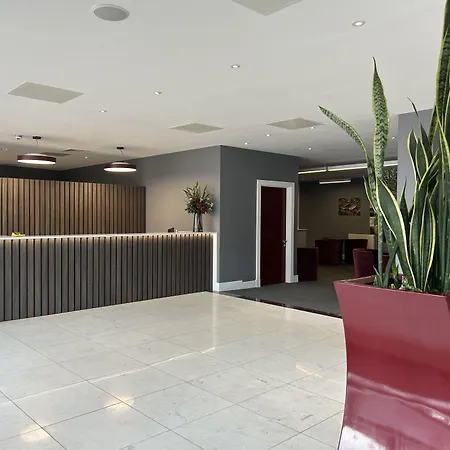 Tynecastle Park 4* Edinburgh