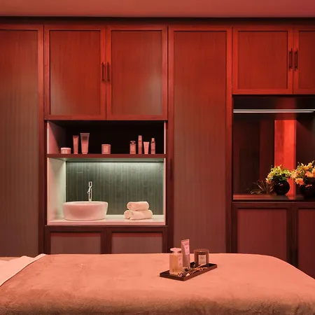 Hotel W