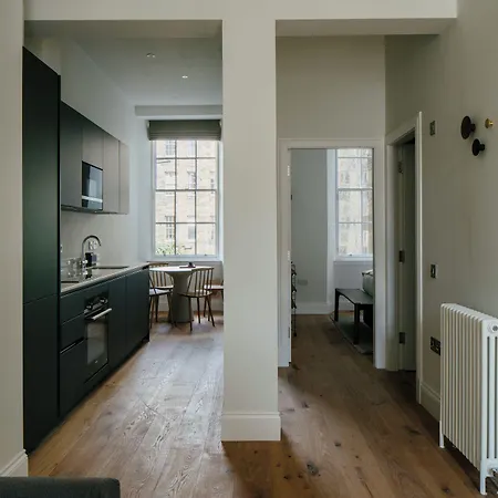 33 Castle Terrace アパートホテル