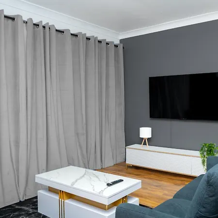 Elegant 1bd, Gym, Parking, Bus To Airport, Sleeps4 * Edimburgo