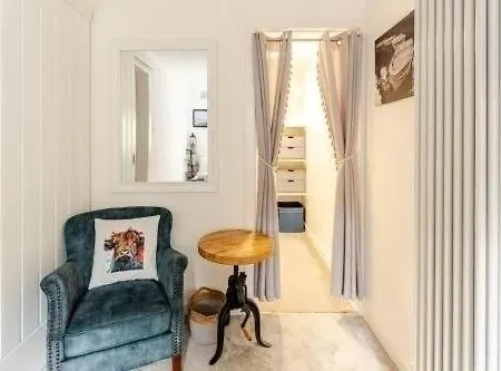 Apartament Cozy Next To Newhaven Harbour