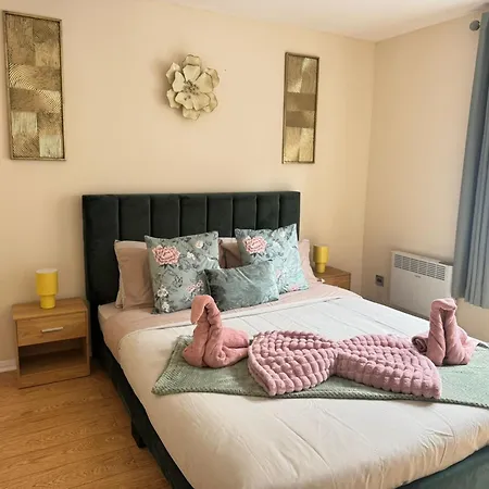 Apartman Spacious 1br Flat By Centre
