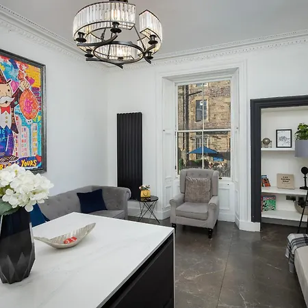 Deluxe 2br By The Castle Apartamento Edimburgo