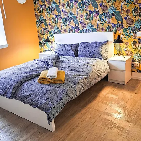 Cosy 2 Bedroom